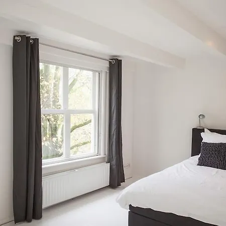 Guest house Mokum 4*