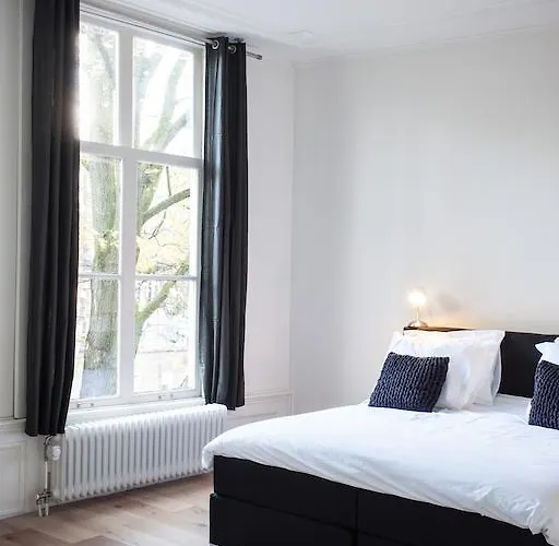 ゲストハウス モークム スイーツ アムステルダム