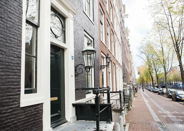 ゲストハウス モークム スイーツ