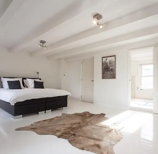 ゲストハウス モークム スイーツ アムステルダム