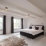 ゲストハウス モークム スイーツ